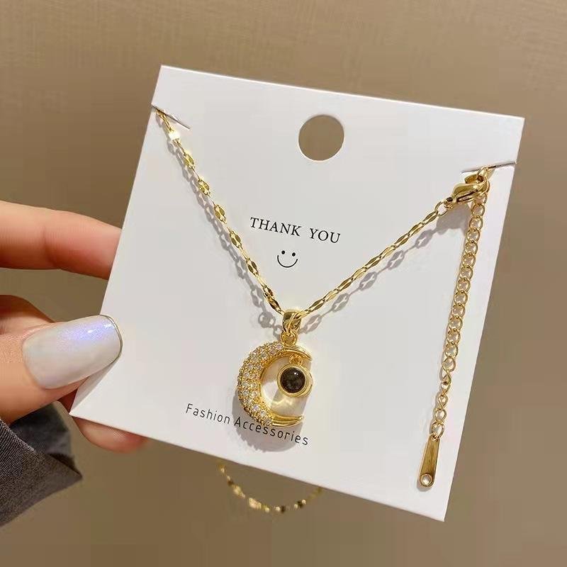 Women moon Necklace Korean Style Exquisite Fashion